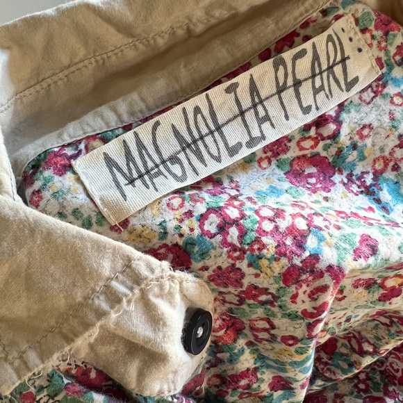 Magnolia Pearl Floral Multicolor Top - Picture 3 of 7